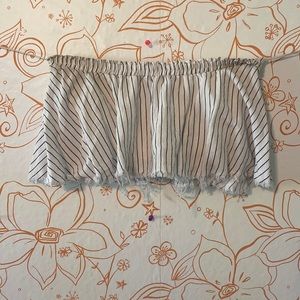 Black and white crop top